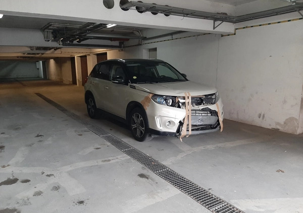 Suzuki Vitara cena 38900 przebieg: 172000, rok produkcji 2016 z Płock małe 46